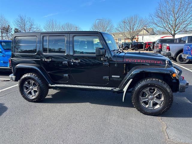 Used 2017 Jeep Wrangler Unlimited Rubicon image 2