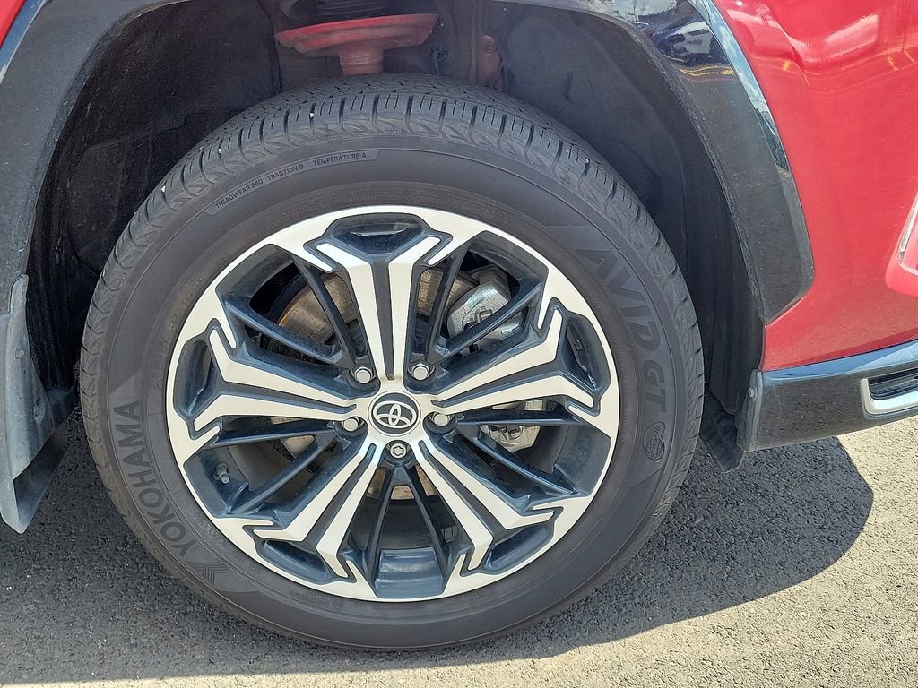 Used 2024 Toyota RAV4 XSE image 5