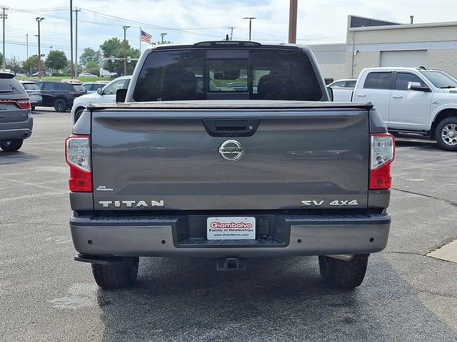 Used 2022 Nissan Titan SV w/ SV Convenience Package AWD/4WD video 3