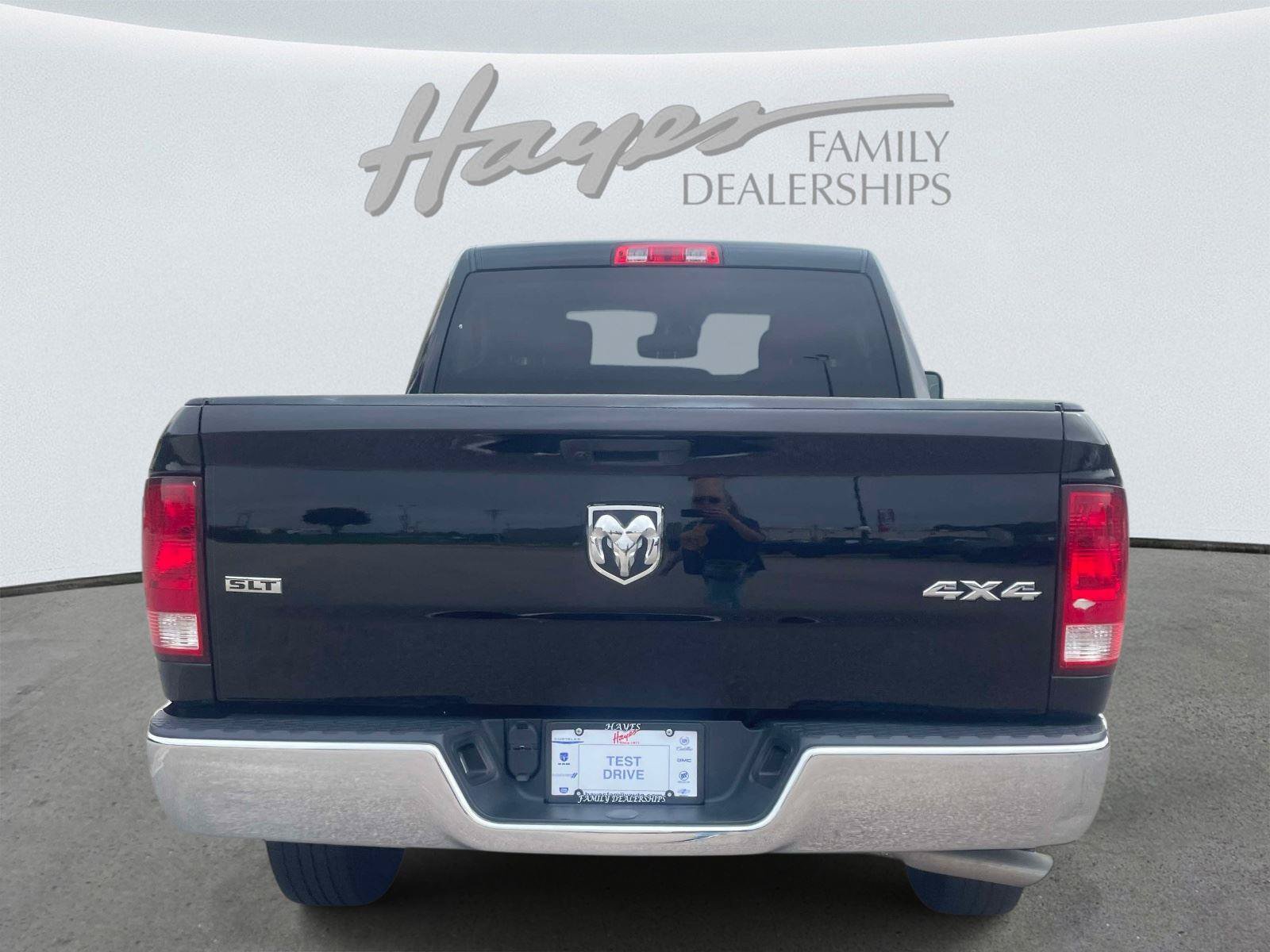 Used 2024 RAM 1500 Classic SLT AWD/4WD image 4