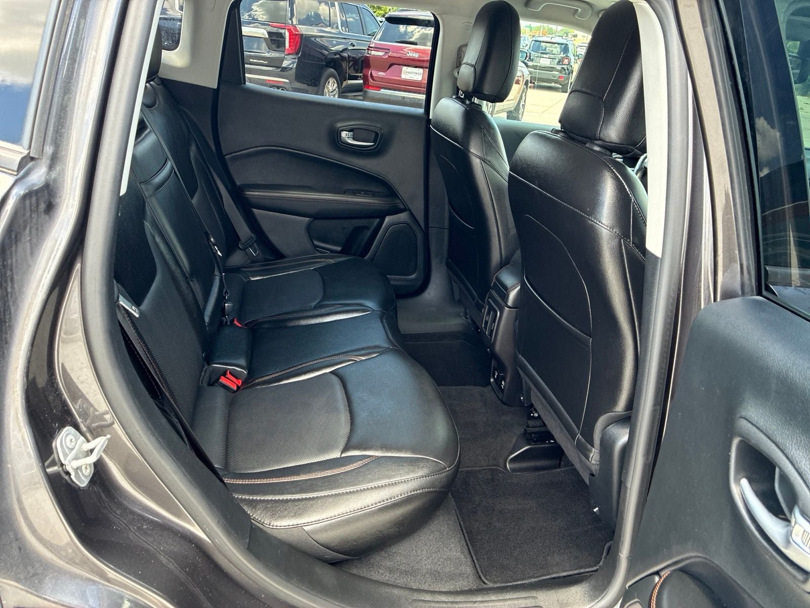 Used 2018 Jeep Compass Limited AWD/4WD image 19