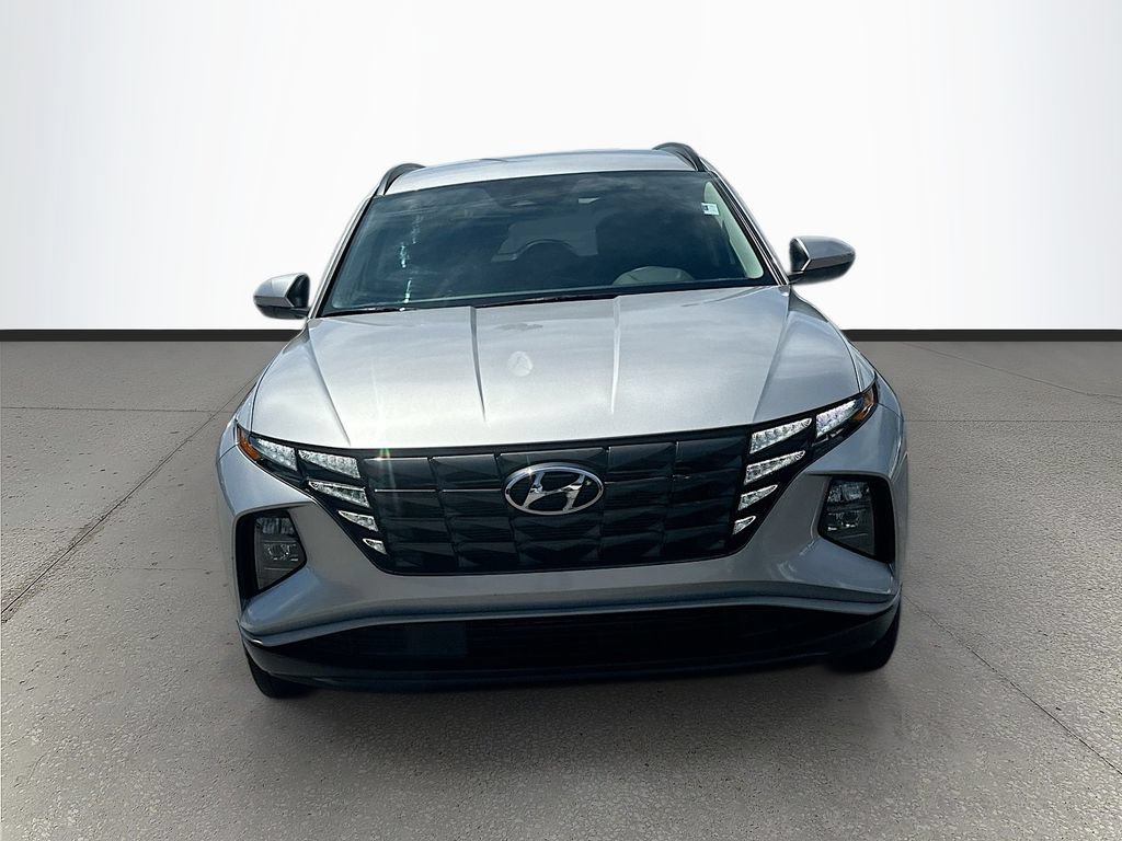 Used 2024 Hyundai Tucson SEL FWD image 2