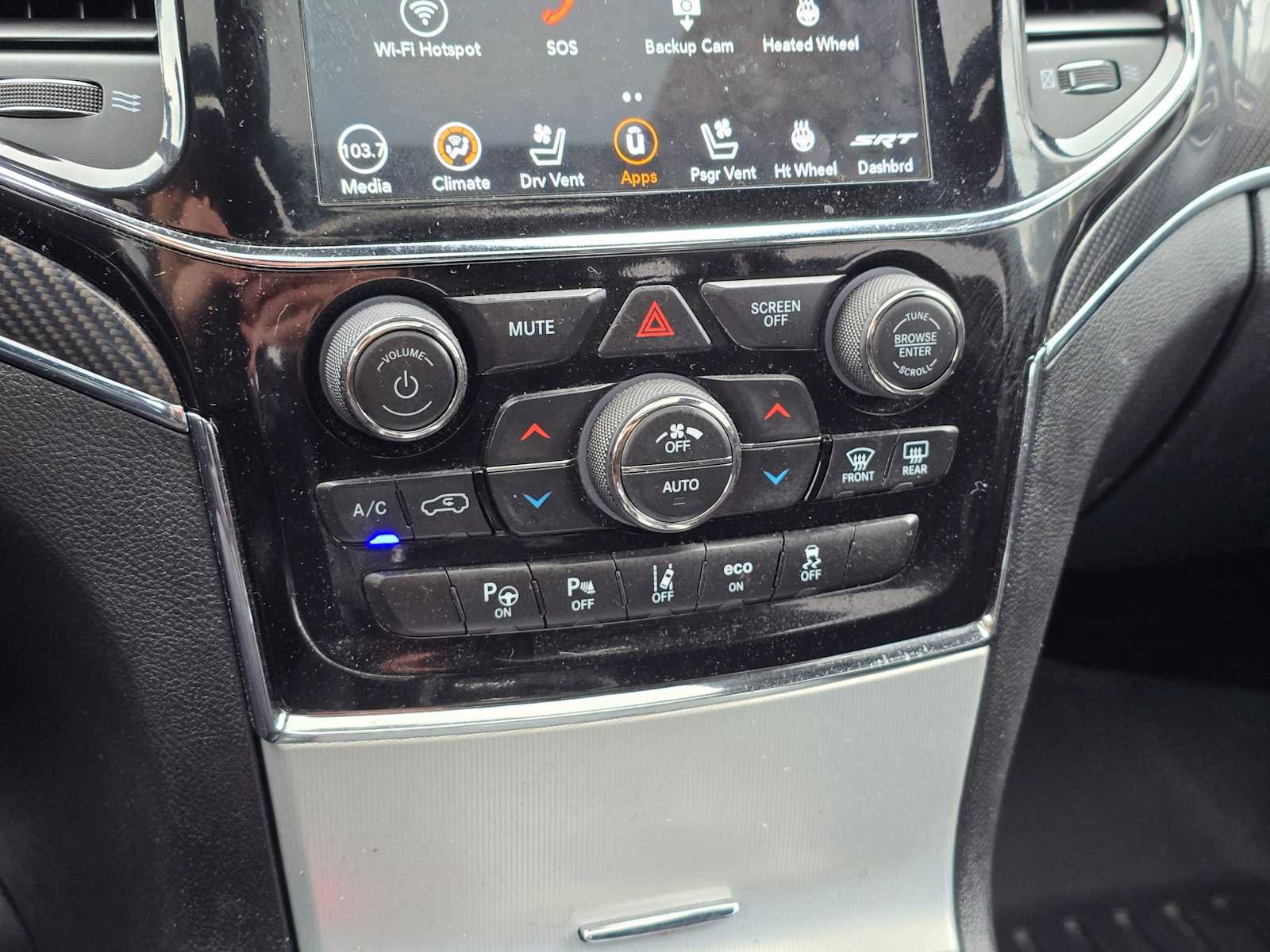 Used 2019 Jeep Grand Cherokee SRT image 24