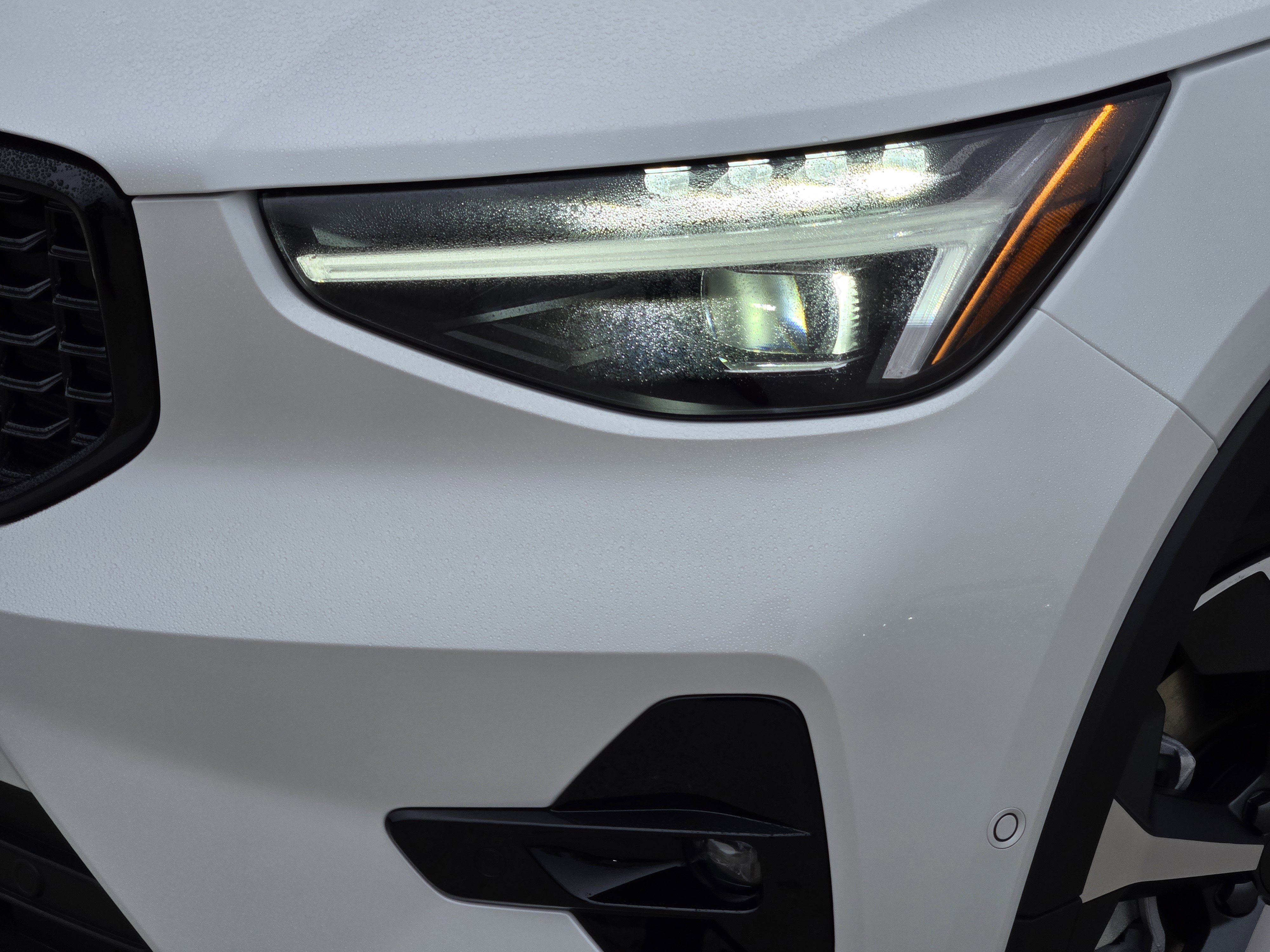 New 2026 Volvo XC40 B5 Plus w/ Protection Package Premier image 10