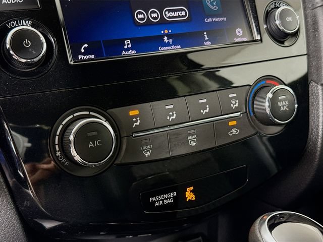 Used 2018 Nissan Rogue S AWD/4WD image 20