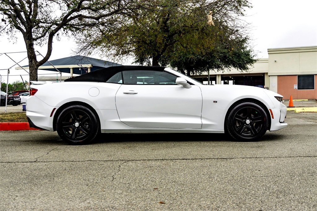 Used 2023 Chevrolet Camaro LT image 4