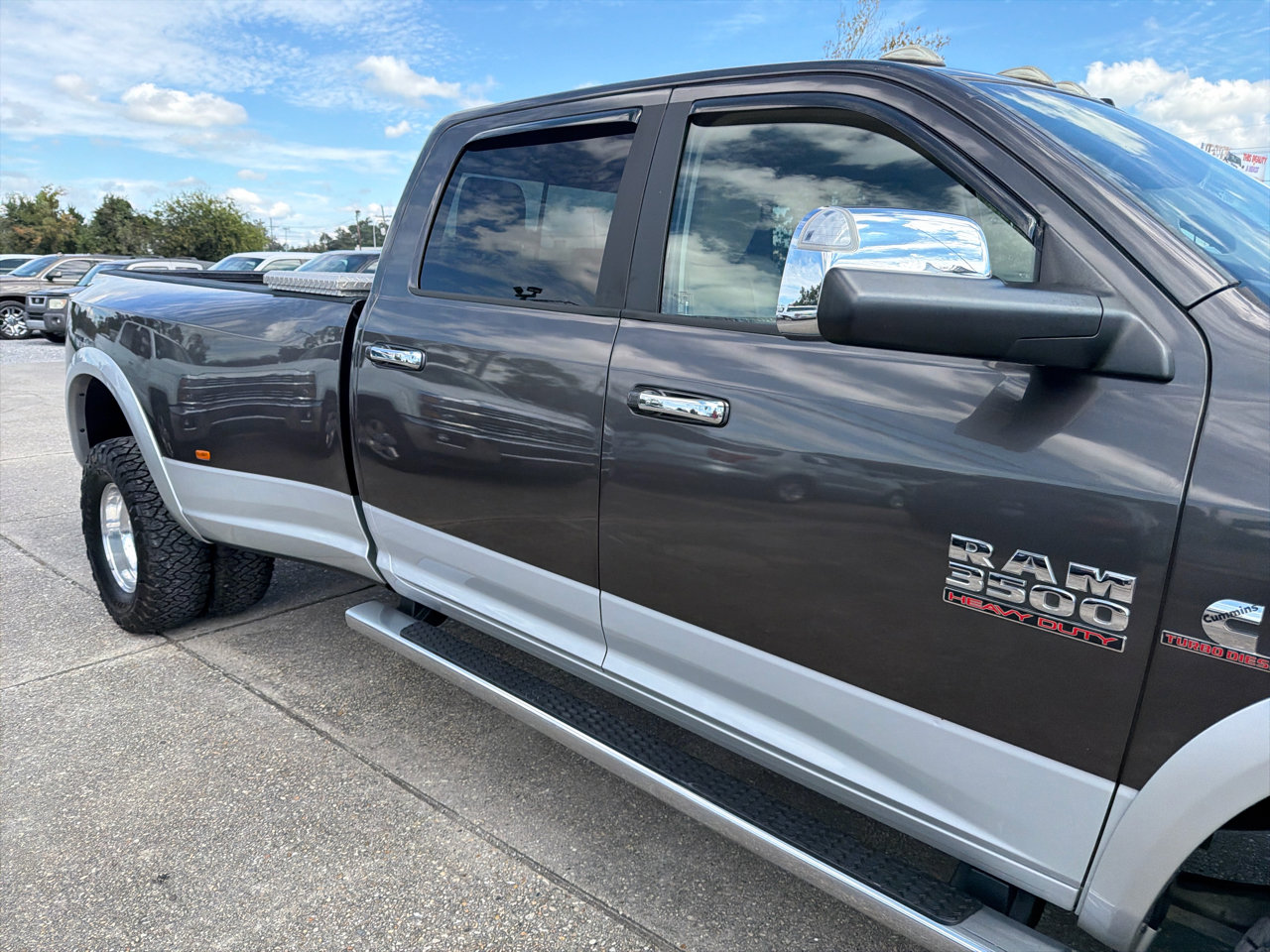 Used 2017 RAM 3500 Laramie image 10