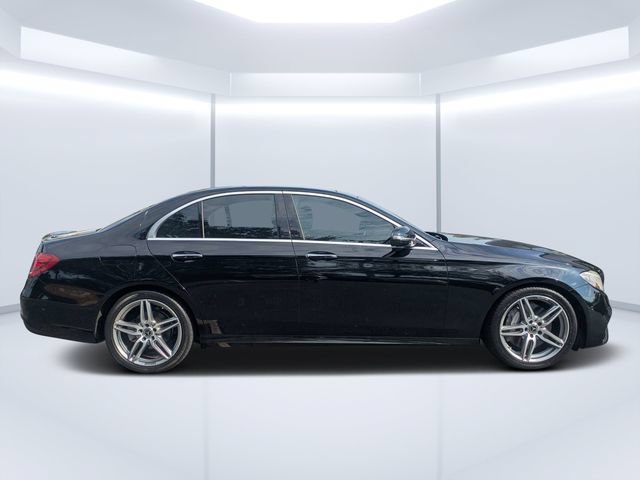 Used 2018 Mercedes-Benz E 300 image 2