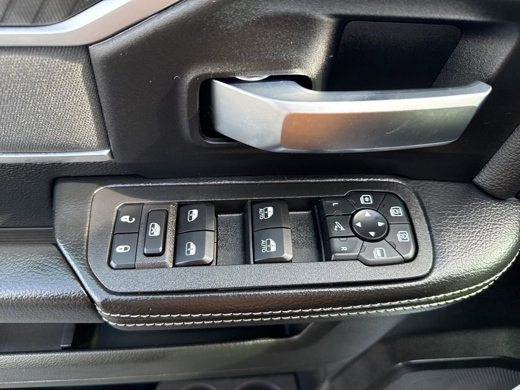 New 2026 RAM 3500 Big Horn AWD/4WD image 22