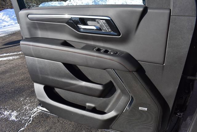 New 2026 Chevrolet Suburban RST w/ Comfort Package image 38