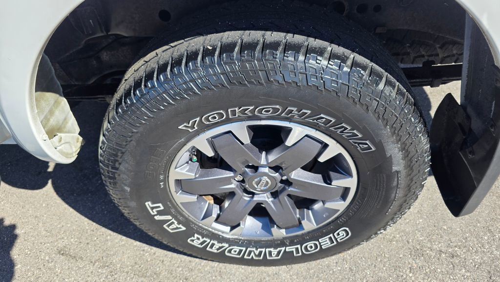Used 2015 Nissan Frontier PRO-4X w/ Pro-4x Luxury Package AWD/4WD image 10