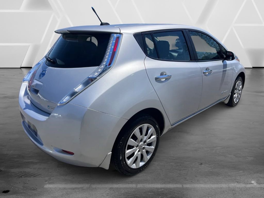 Used 2014 Nissan Leaf S FWD image 7