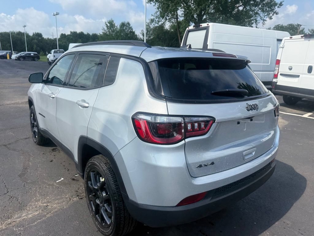 New 2026 Jeep Compass Latitude AWD/4WD image 6