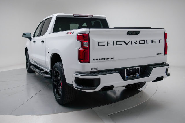 Used 2024 Chevrolet Silverado 1500 RST w/ Redline Edition AWD/4WD image 13