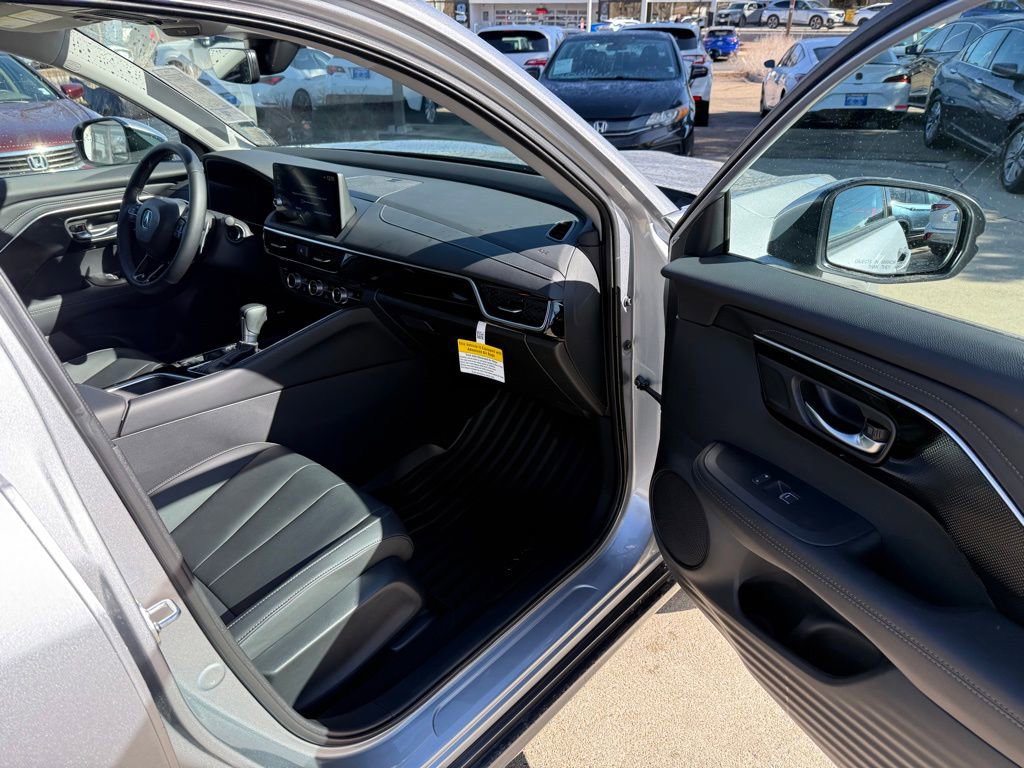 Certified 2025 Acura ADX AWD image 22