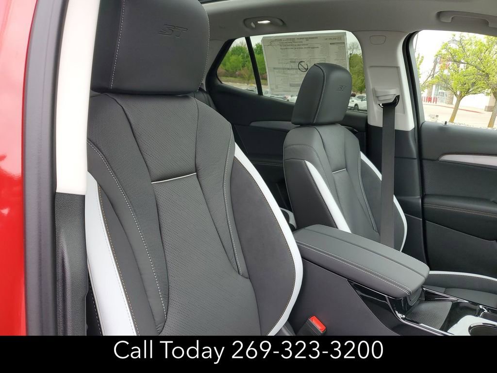 New 2025 Buick Envision Sport Touring image 30