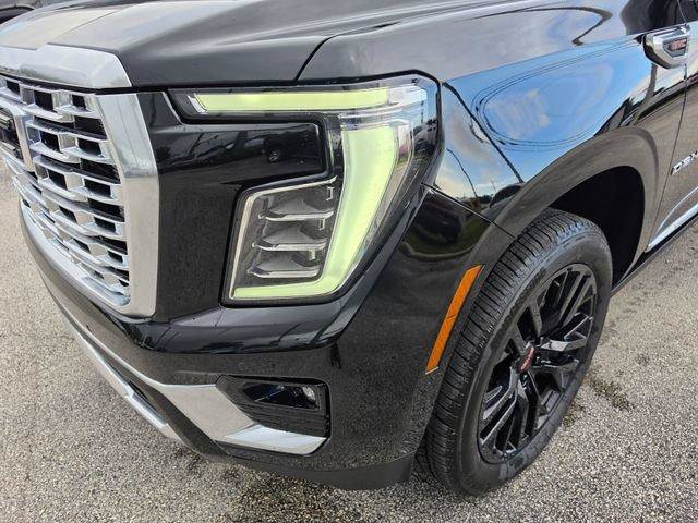New 2026 GMC Yukon XL Denali w/ Sun & Power Step Package AWD/4WD image 17