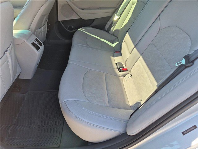 Used 2016 Hyundai Sonata Sport w/ Option Group 03 FWD image 18
