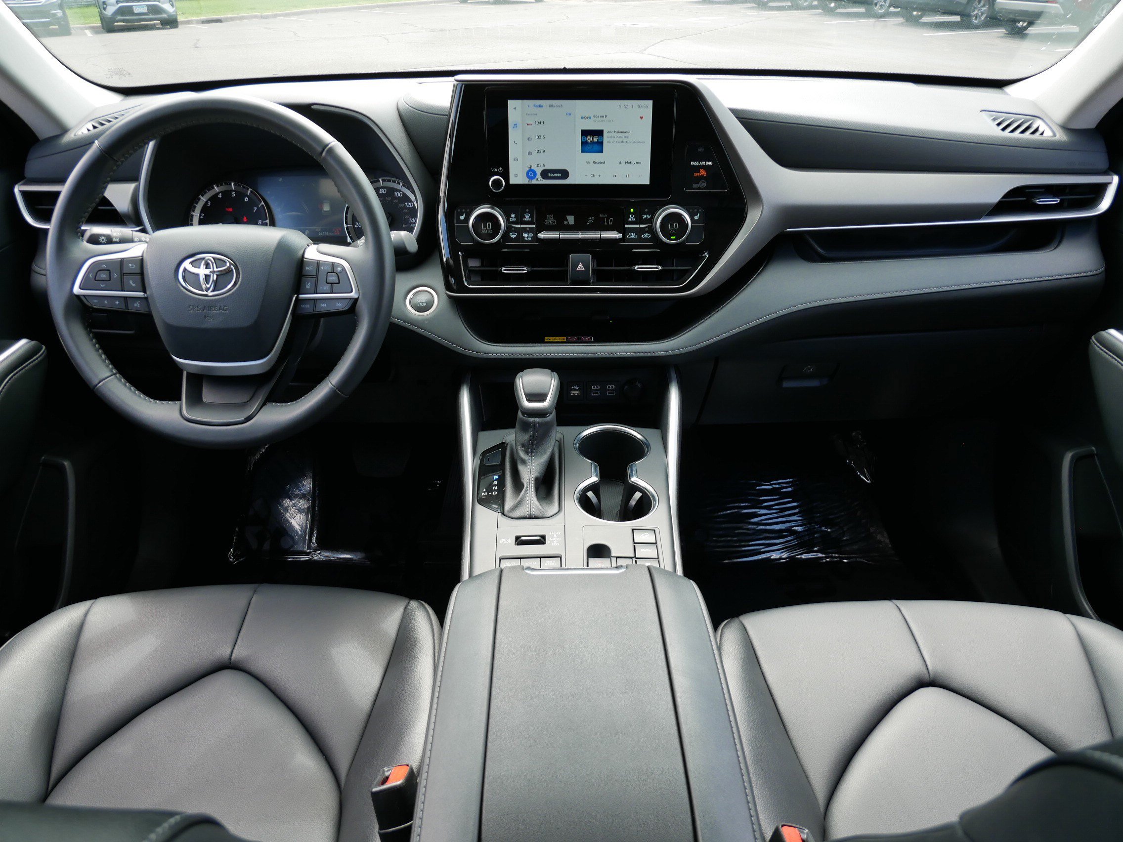Certified 2025 Toyota Highlander XLE AWD/4WD image 10