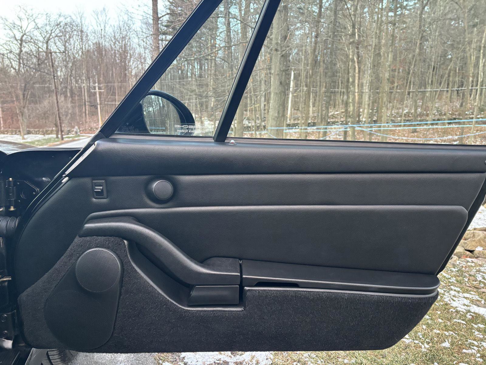 Used 1998 Porsche 911 Carrera image 34