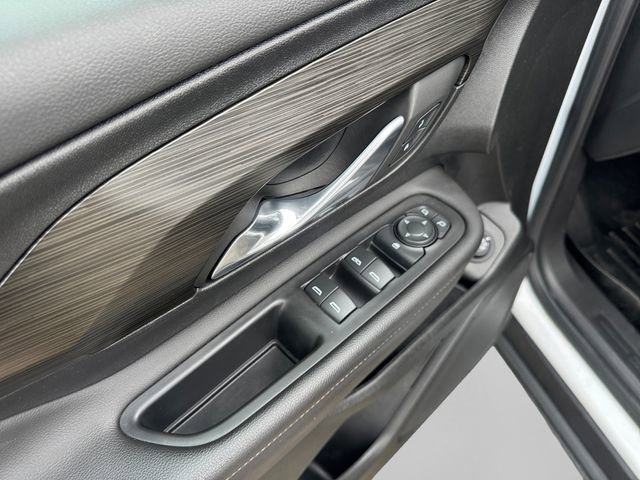 Used 2022 GMC Terrain SLE w/ Driver Convenience Package image 12