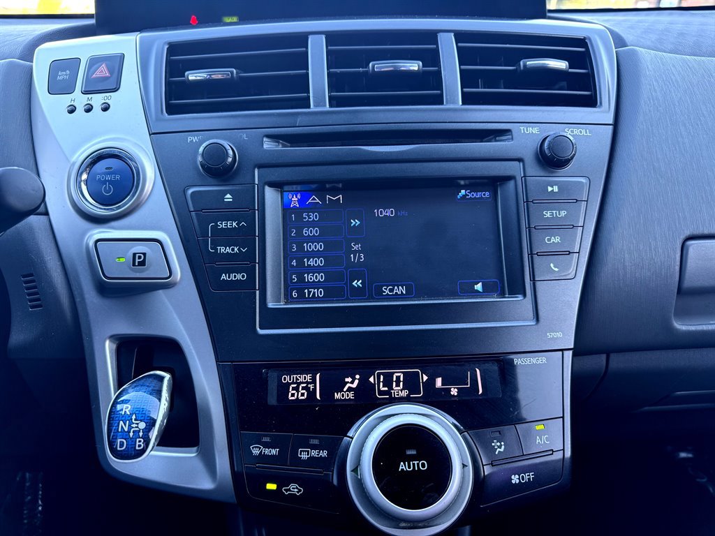 Used 2012 Toyota Prius V Two FWD image 5