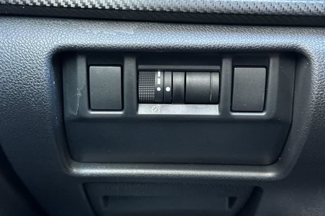Certified 2024 Subaru Crosstrek 2.0i AWD/4WD image 30