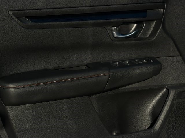 Used 2025 Honda CR-V Sport image 12