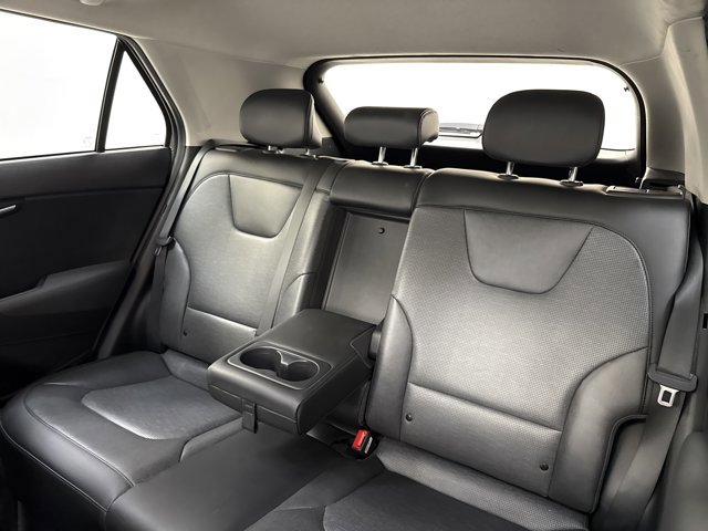 Used 2023 Kia Niro SX image 13