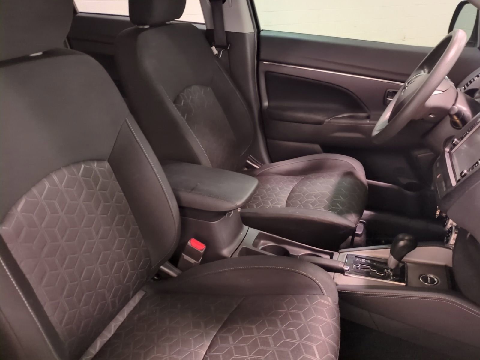 Used 2022 Mitsubishi Outlander Sport ES image 11