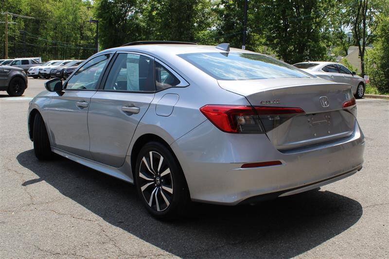 Used 2022 Honda Civic EX image 3