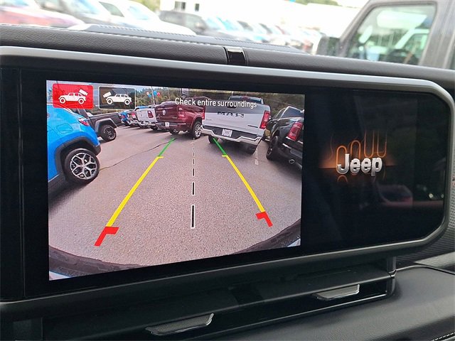 Certified 2025 Jeep Wrangler Unlimited Rubicon w/ Technology Group image 7