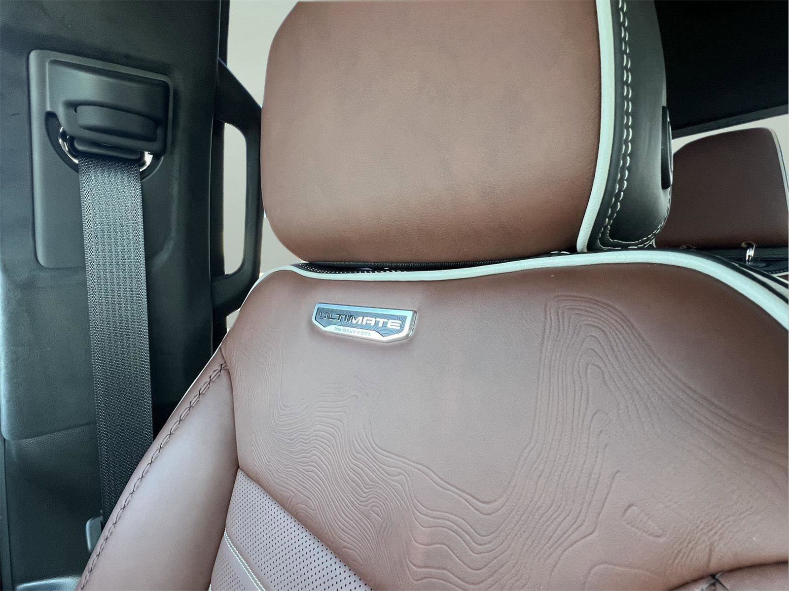 New 2026 GMC Sierra 3500 Denali Ultimate w/ LPO, Black Badging Package image 14