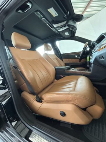 Used 2013 Mercedes-Benz E 350 4MATIC Sedan image 12