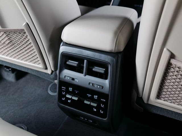 New 2026 Porsche Macan 4 Electric AWD/4WD image 24