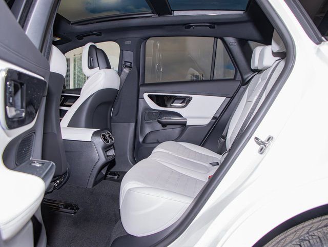 Certified 2026 Mercedes-Benz GLC 350e 4MATIC image 22