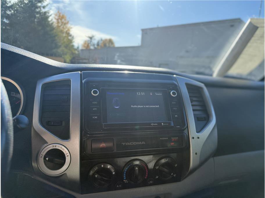 Used 2015 Toyota Tacoma 4x4 Double Cab image 17