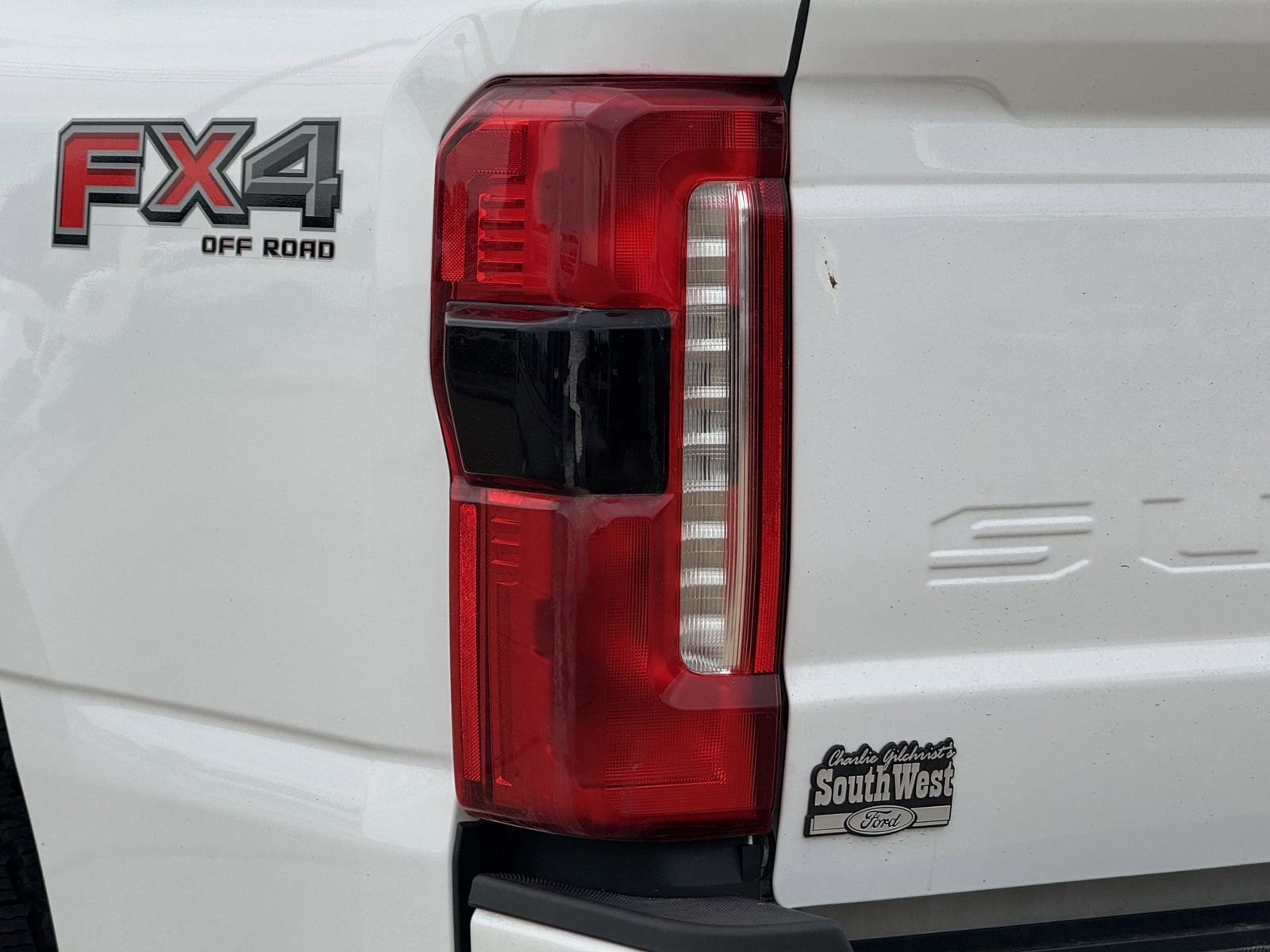 Used 2024 Ford F350 XLT w/ XLT Premium Package AWD/4WD image 13