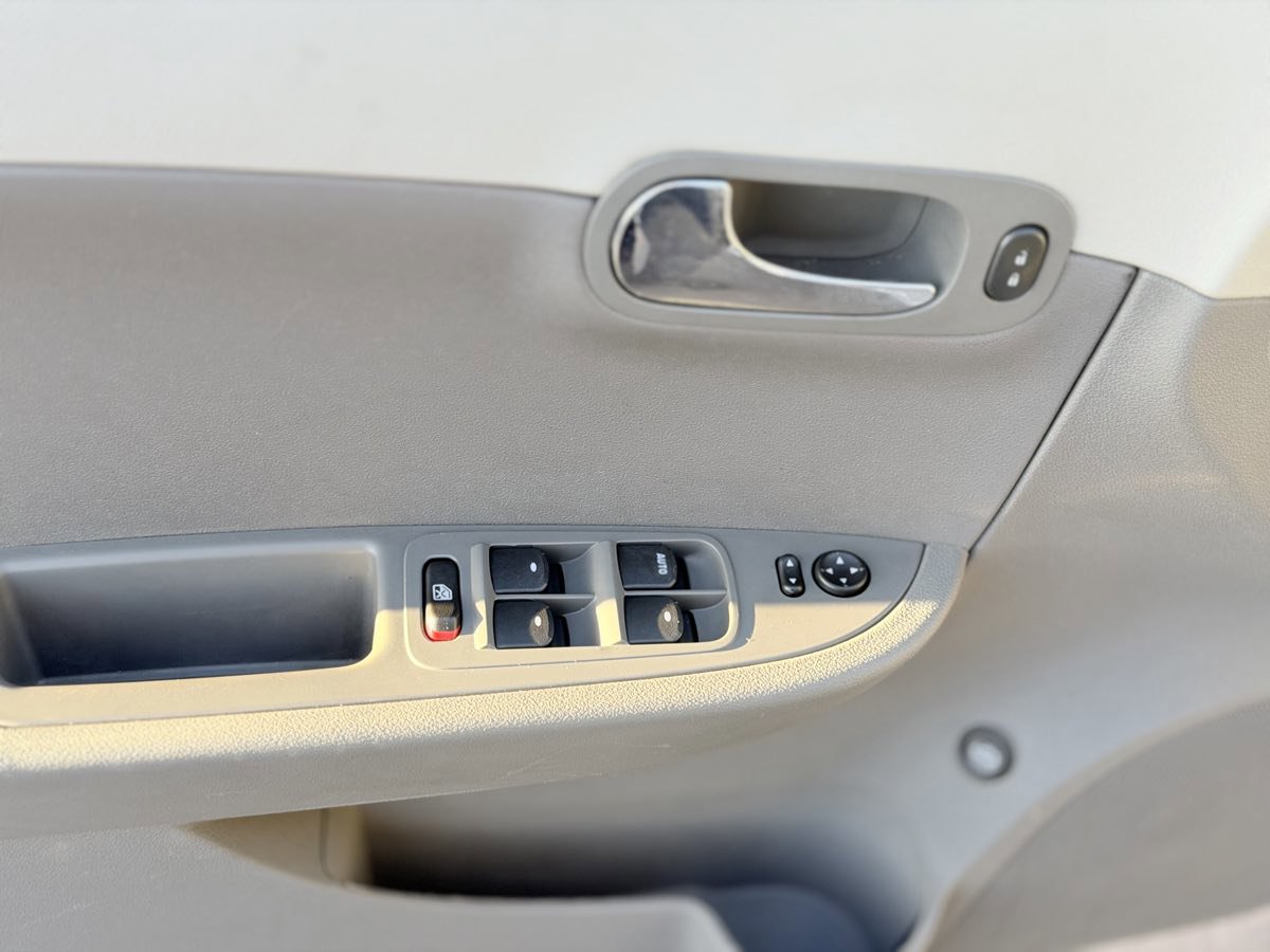 Used 2012 Chevrolet Malibu LS image 17