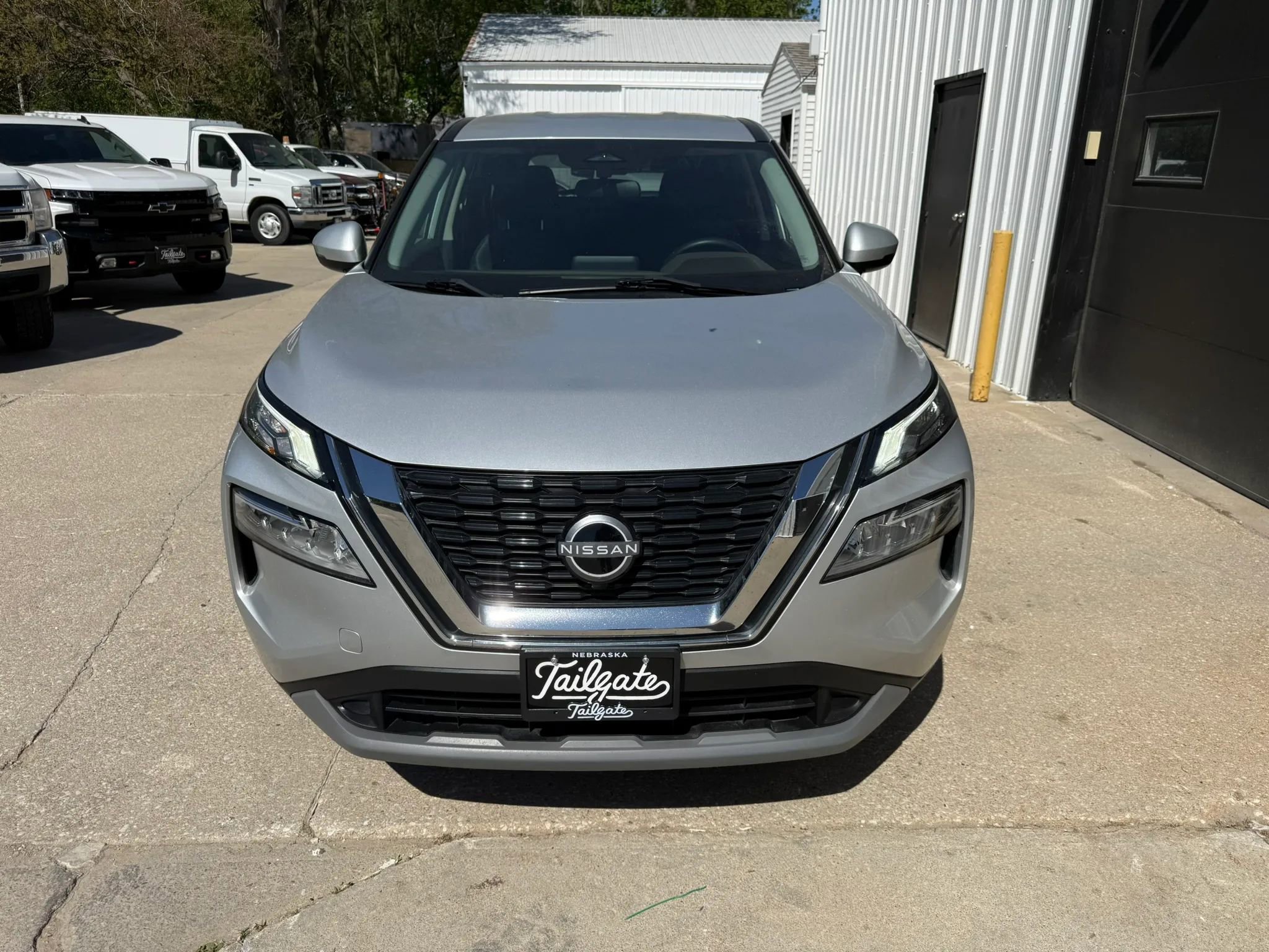 Used 2022 Nissan Rogue SV FWD image 3