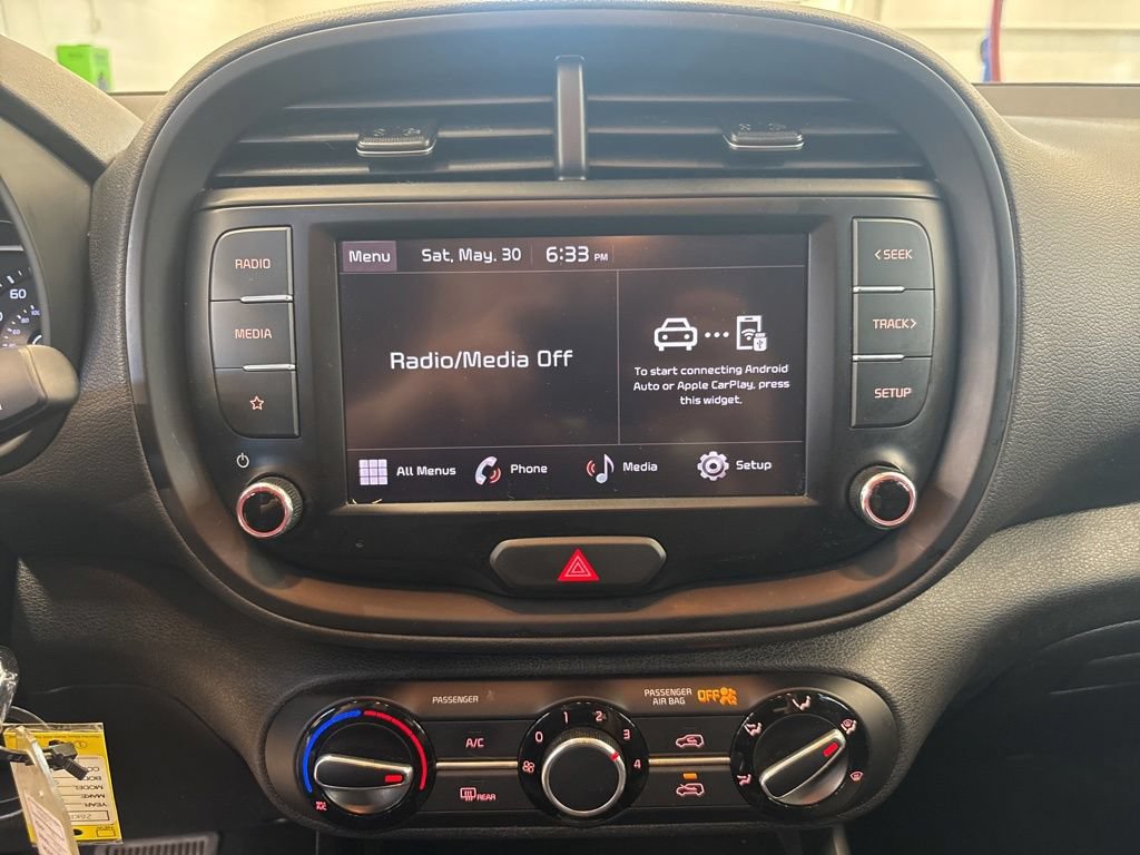 Certified 2022 Kia Soul LX w/ Technology Package FWD image 18