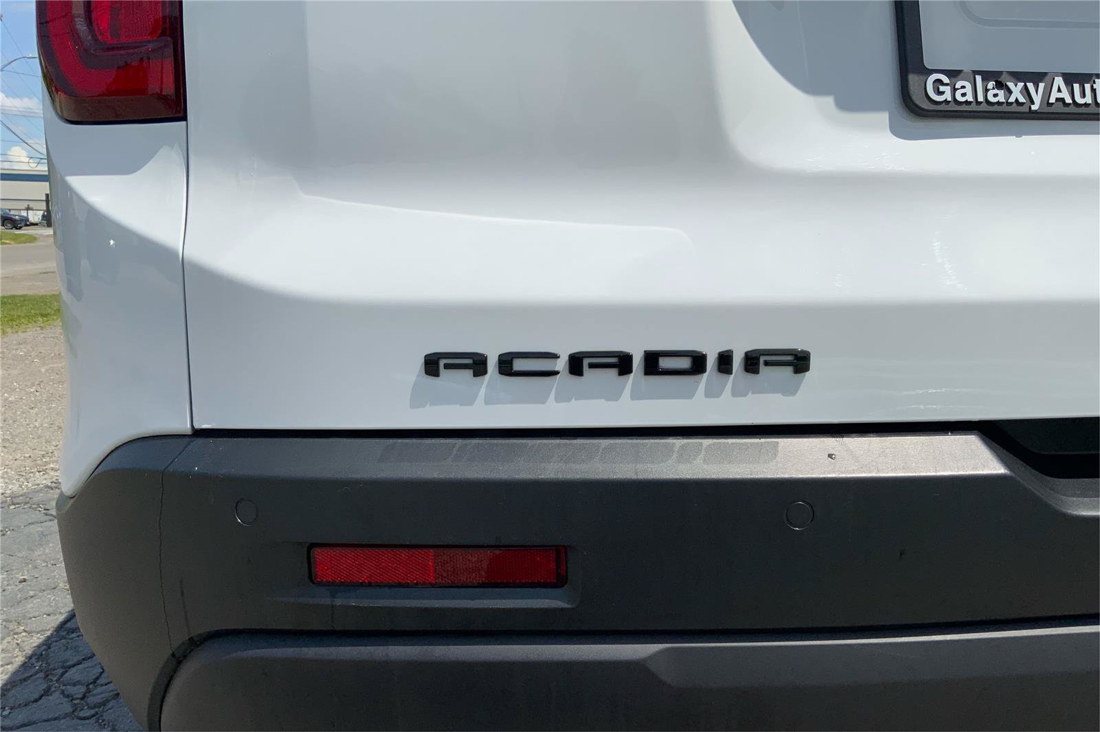 Used 2023 GMC Acadia SLE w/ Driver Convenience Package AWD/4WD image 23