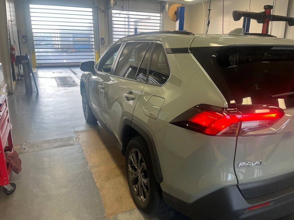 Used 2023 Toyota RAV4 XLE Premium AWD/4WD image 6