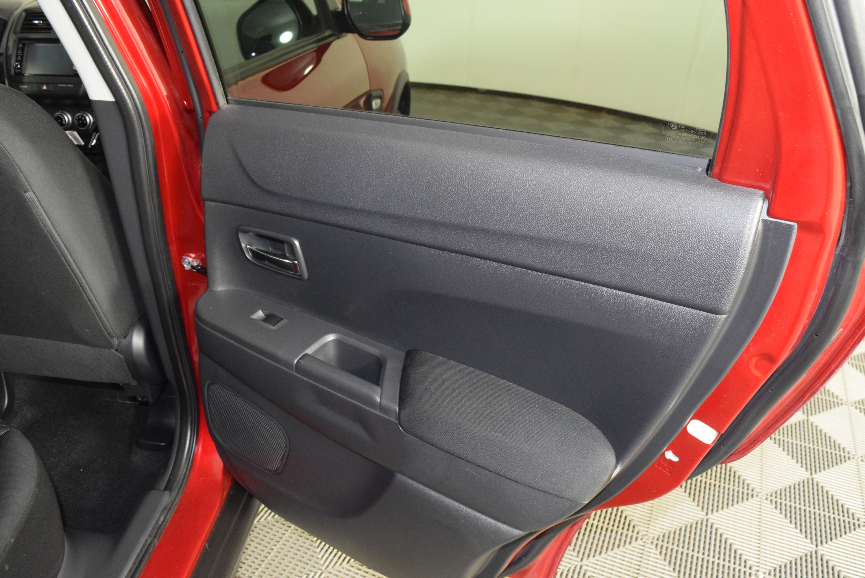 Used 2023 Mitsubishi Outlander Sport ES AWD/4WD image 41