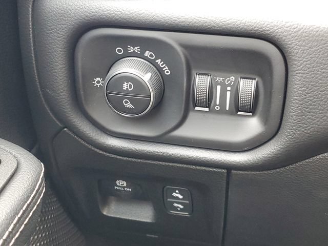 New 2026 RAM 1500 Laramie w/ Night Edition AWD/4WD image 19