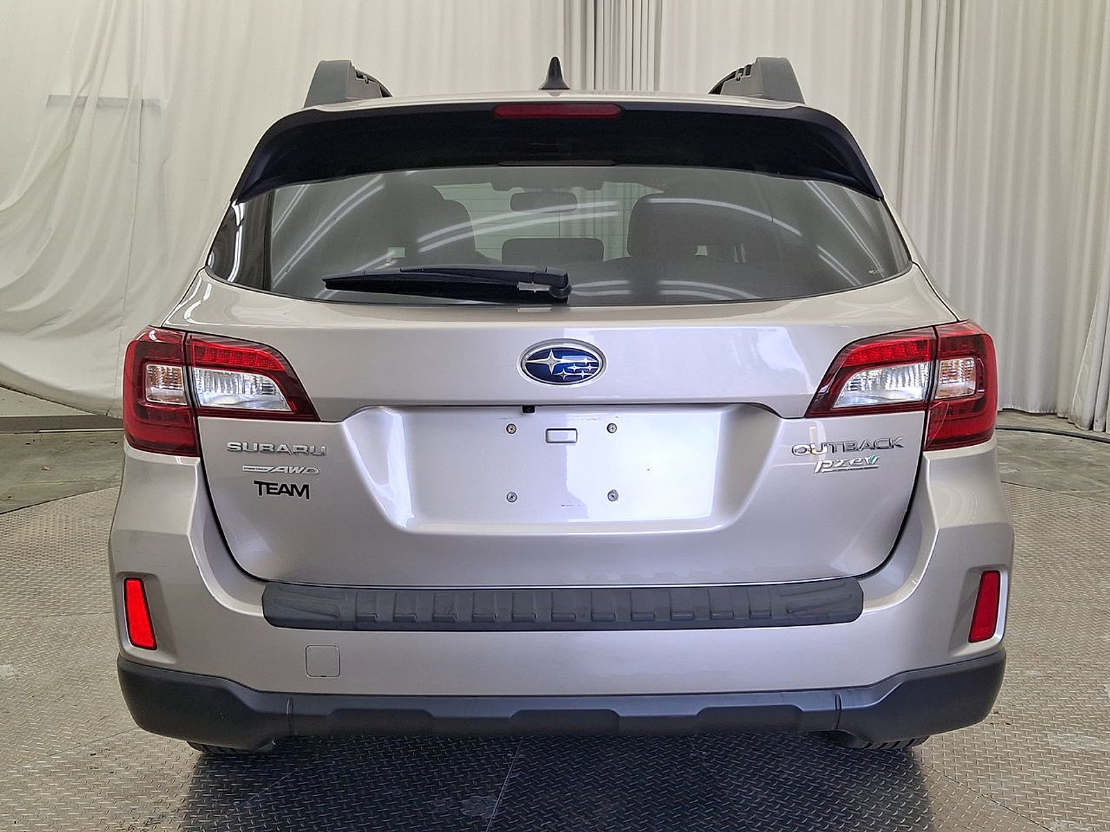 Used 2016 Subaru Outback 2.5i Limited AWD/4WD image 23