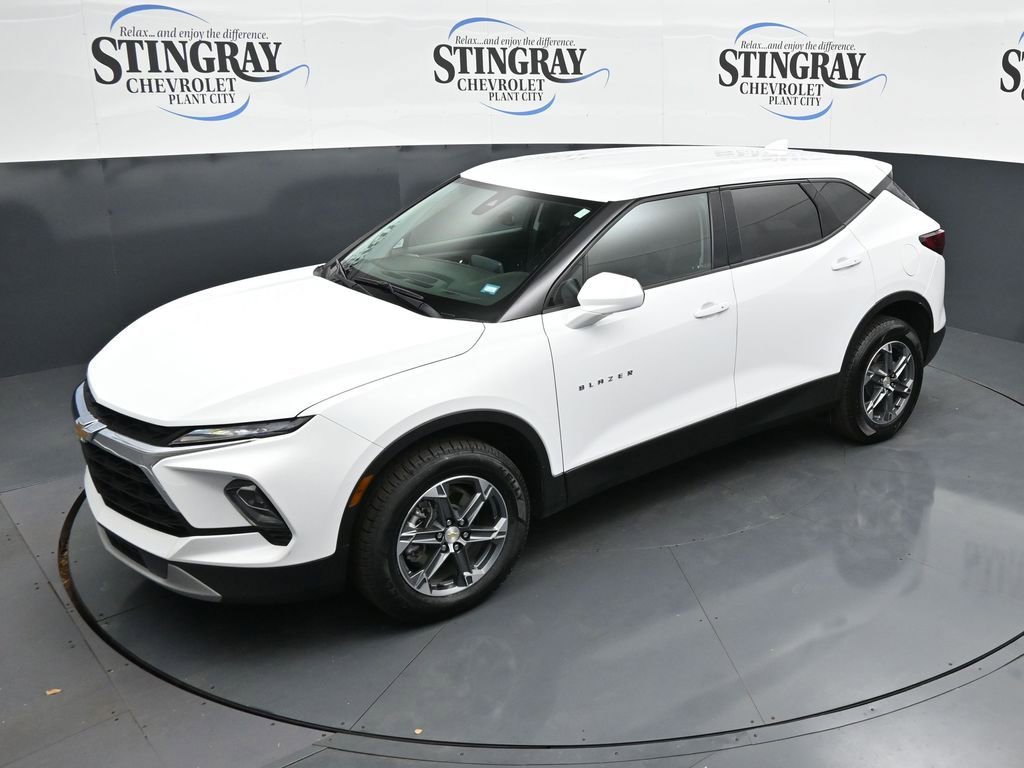 Used 2025 Chevrolet Blazer LT FWD image 20