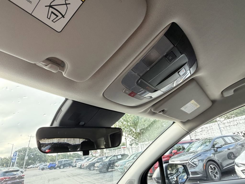 Certified 2024 Kia Sportage EX FWD image 30