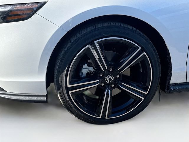 Used 2025 Honda Accord Sport image 32