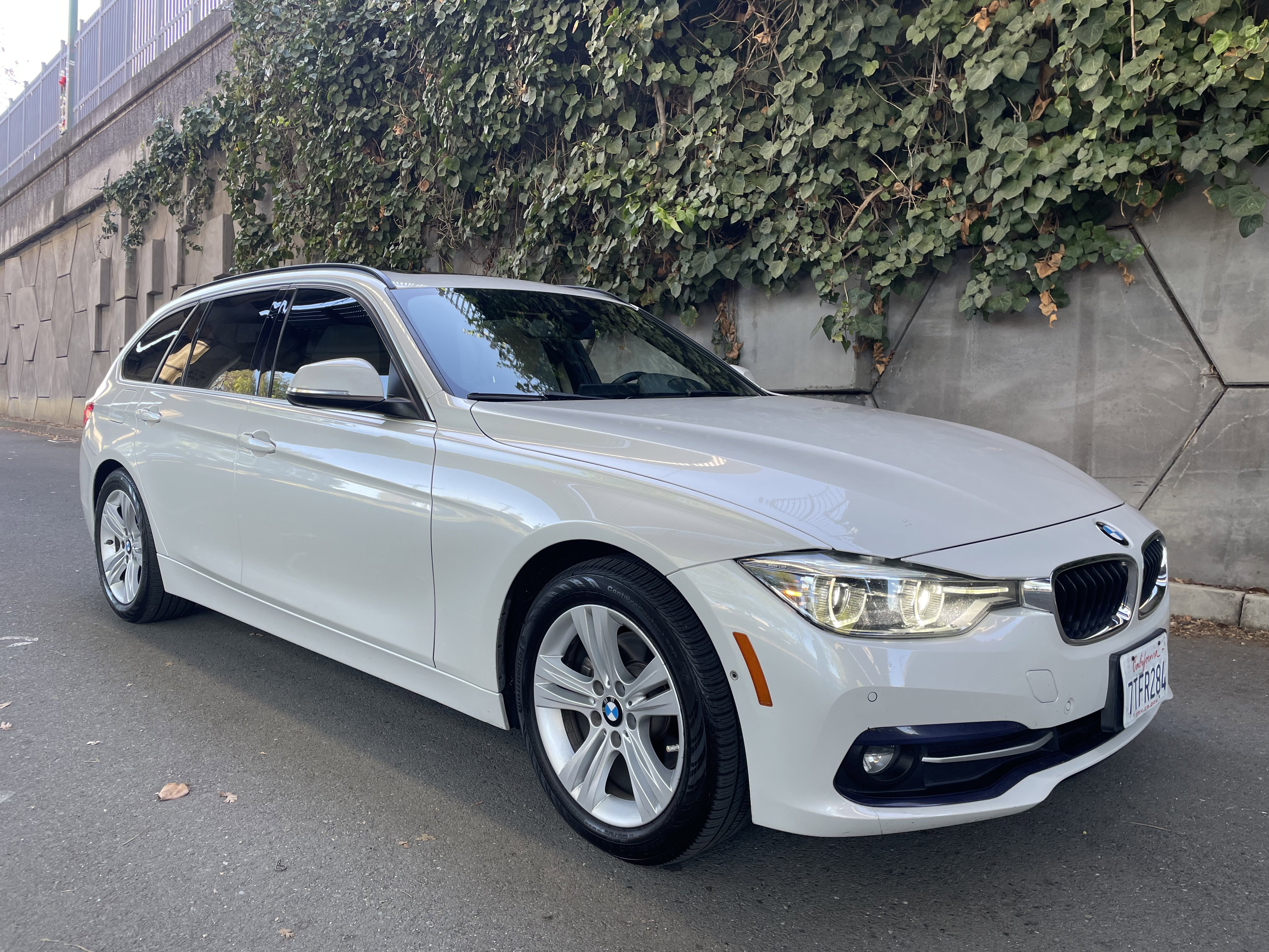 Used 2016 BMW 328d xDrive Wagon image 5